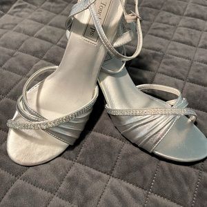 high heel dress shoe